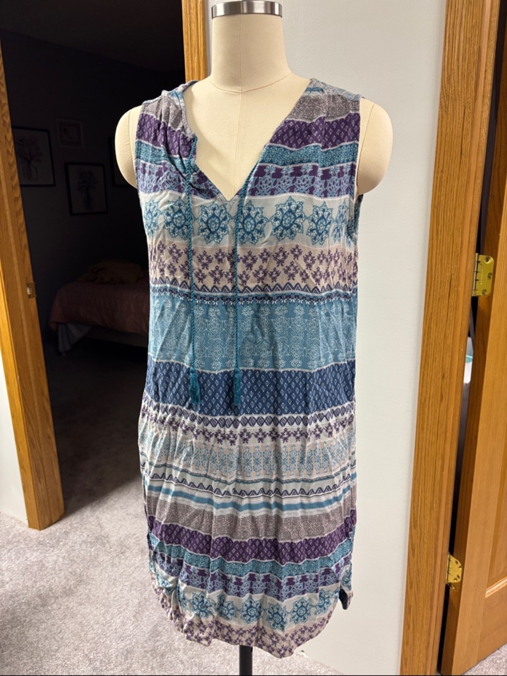 beachlunchlounge Sleeveless Midi Dress in Teal, Purple and White